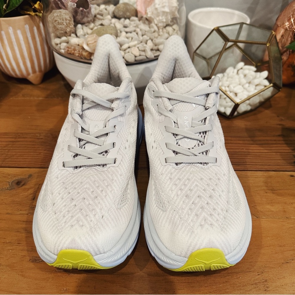 Hoka Women’s Clifton 9 in Nimbus Cloud/Ice water - Picture 8 of 8